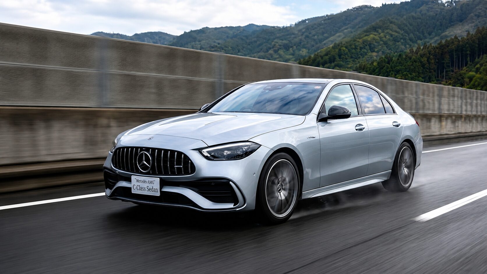 AMG仕様は恥ずかしい？「なんちゃってAMG」とAMGラインの違いを完全解説